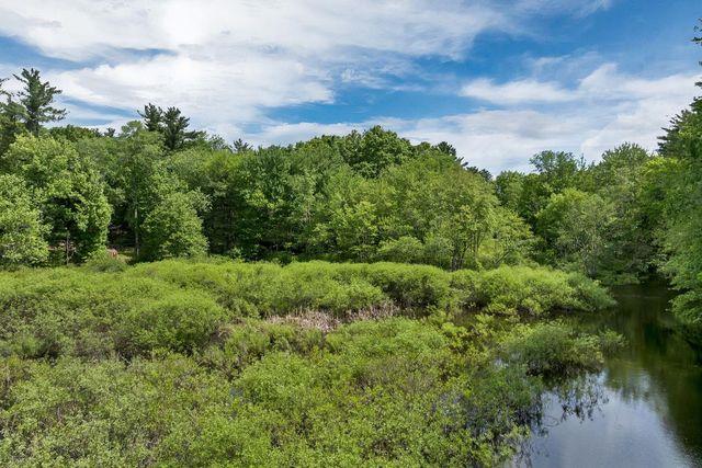 40 Sheldon Road, Derry, NH 03038