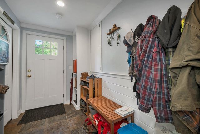 40 Sheldon Road, Derry, NH 03038