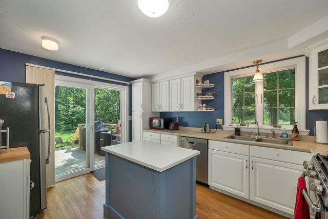 40 Sheldon Road, Derry, NH 03038
