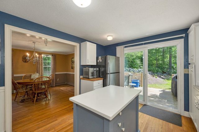 40 Sheldon Road, Derry, NH 03038