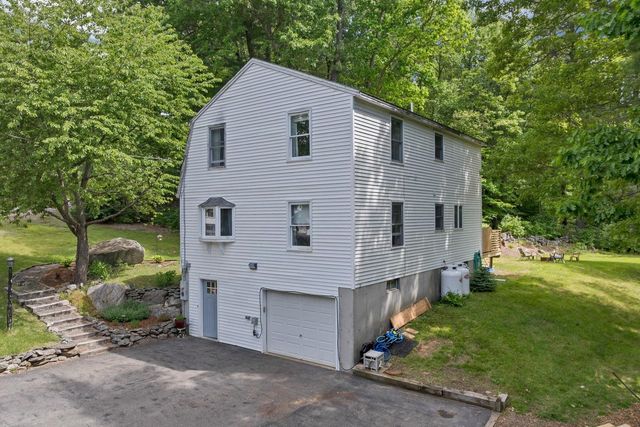 40 Sheldon Road, Derry, NH 03038
