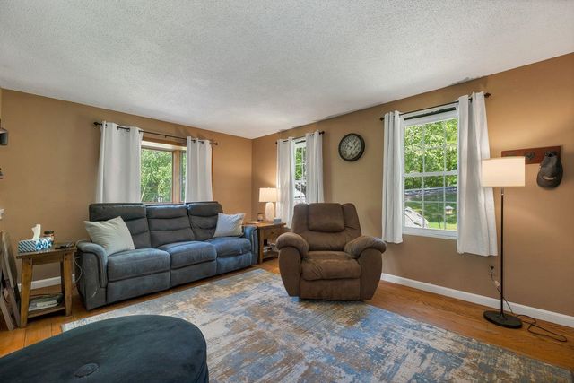40 Sheldon Road, Derry, NH 03038