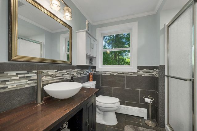 40 Sheldon Road, Derry, NH 03038