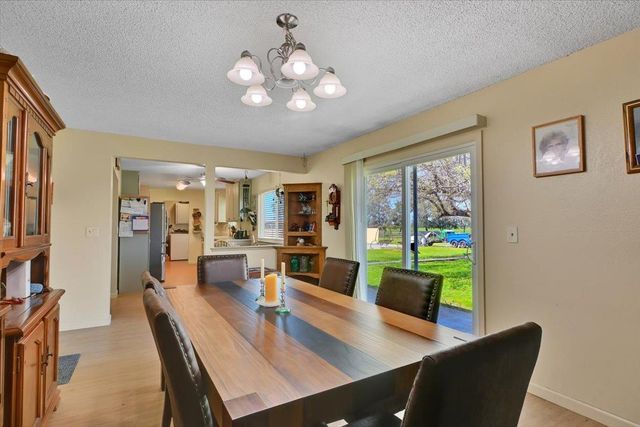 1741 U St, Rio Linda, CA 95673