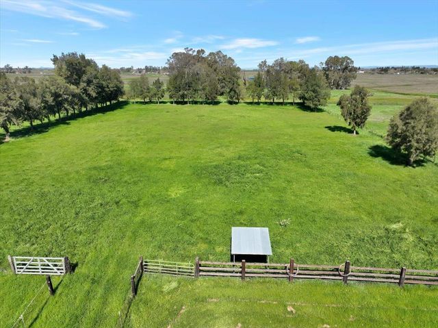 1741 U St, Rio Linda, CA 95673