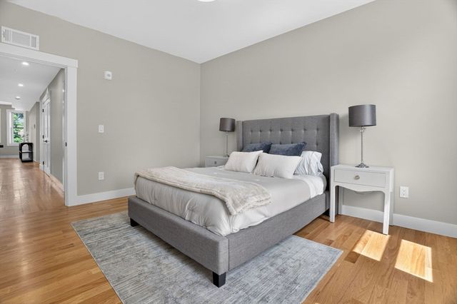 60 Stanley Street 202B, Boston, MA 02125
