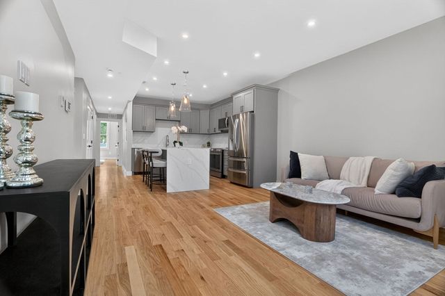 60 Stanley Street 202B, Boston, MA 02125