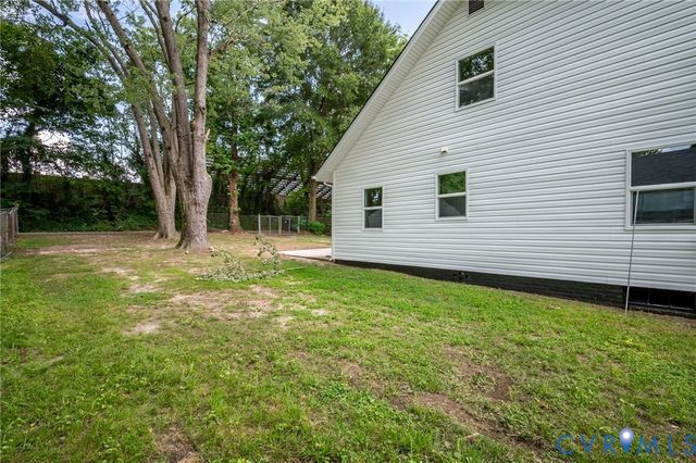 215 N 14th Ave, Hopewell, VA 23860