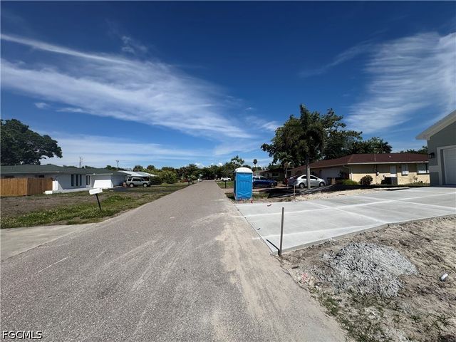 234 SE 44th TER, Cape Coral, FL 33904