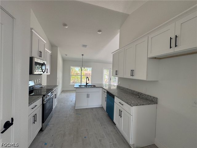 234 SE 44th TER, Cape Coral, FL 33904