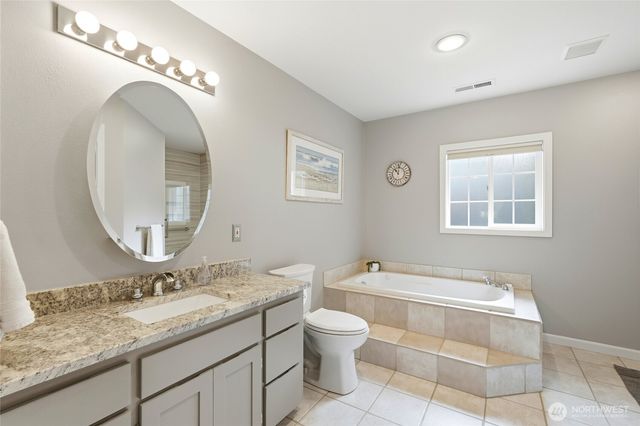 236 SW 166th Place, Normandy Park, WA 98166