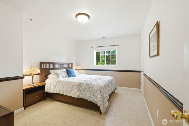 236 SW 166th Place, Normandy Park, WA 98166