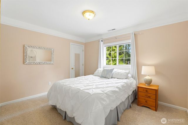 236 SW 166th Place, Normandy Park, WA 98166