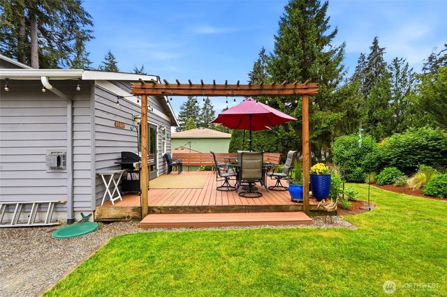236 SW 166th Place, Normandy Park, WA 98166