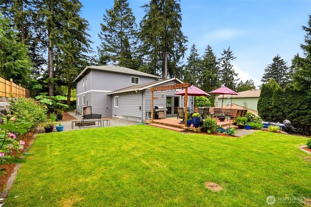 236 SW 166th Place, Normandy Park, WA 98166