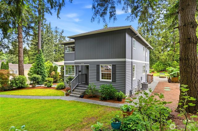 236 SW 166th Place, Normandy Park, WA 98166