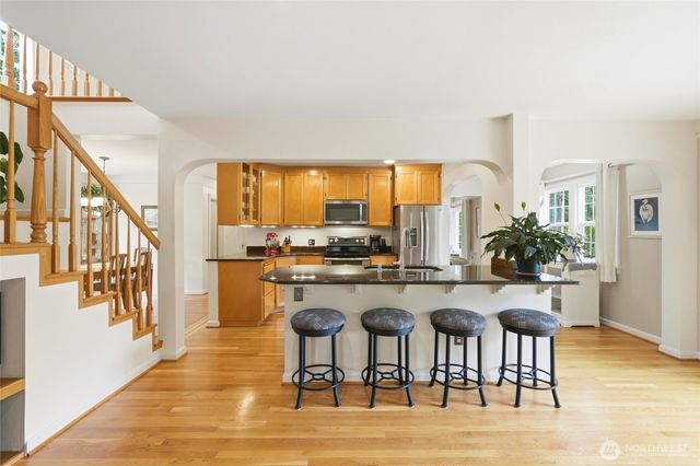 236 SW 166th Place, Normandy Park, WA 98166