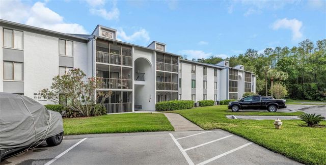 1308 PINE RIDGE CIRCLE E H1, Tarpon Springs, FL 34688