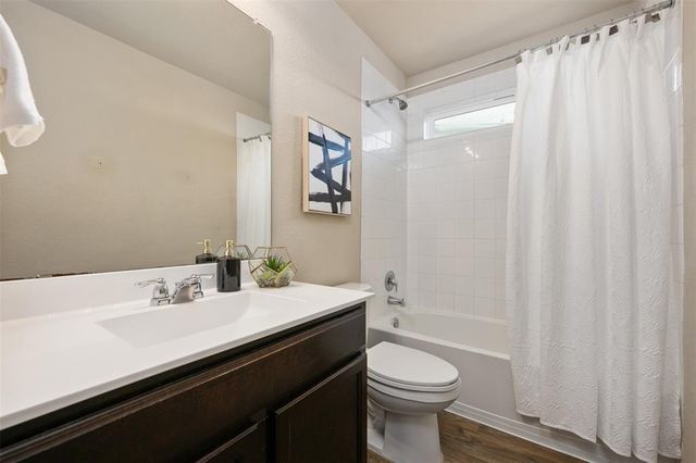 108 Blue Sage DR, Leander, TX 78641