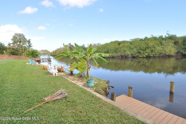 999 Sunswept Road NE, Palm Bay, FL 32905