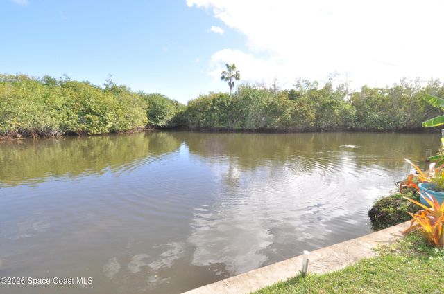 999 Sunswept Road NE, Palm Bay, FL 32905