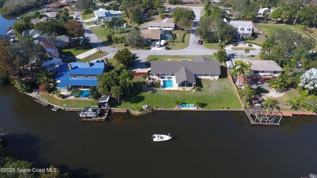 999 Sunswept Road NE, Palm Bay, FL 32905