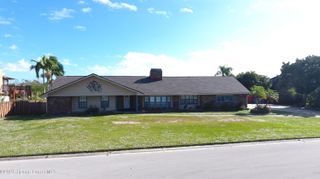 999 Sunswept Road NE, Palm Bay, FL 32905