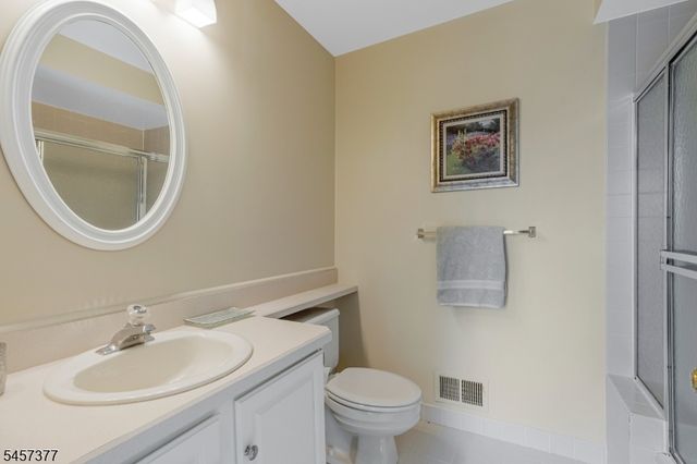 29 Edgewood Road Ondo, Bedminster Twp., NJ 07921