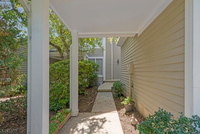 29 Edgewood Road Ondo, Bedminster Twp., NJ 07921