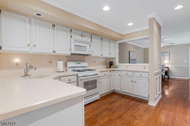 29 Edgewood Road Ondo, Bedminster Twp., NJ 07921