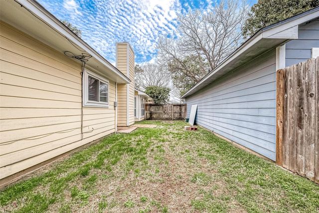9247 Autumnsong Drive, Houston, TX 77064