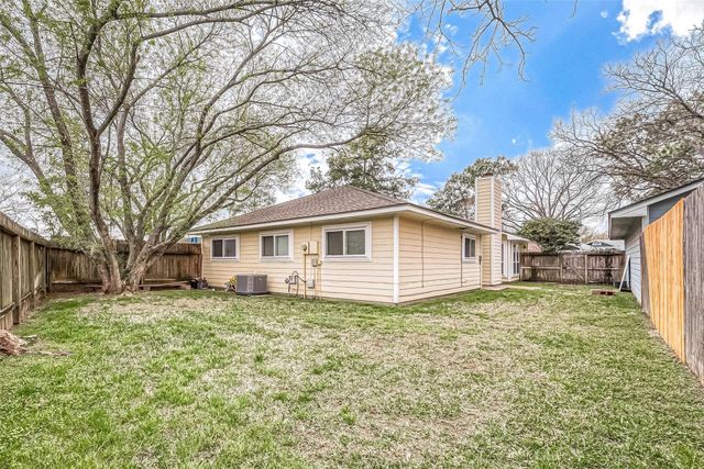 9247 Autumnsong Drive, Houston, TX 77064