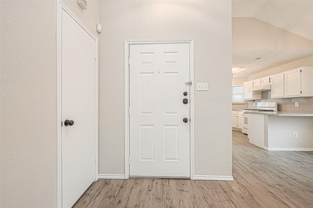 9247 Autumnsong Drive, Houston, TX 77064