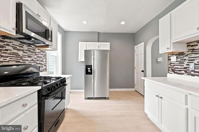 847 STUYVESANT AVE, Trenton, NJ 08618