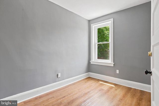 847 STUYVESANT AVE, Trenton, NJ 08618