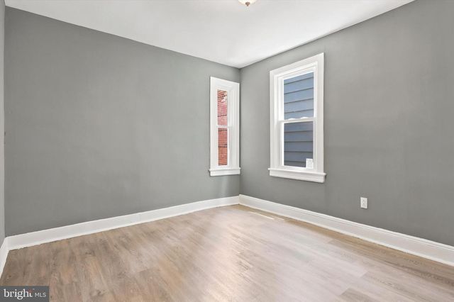 847 STUYVESANT AVE, Trenton, NJ 08618