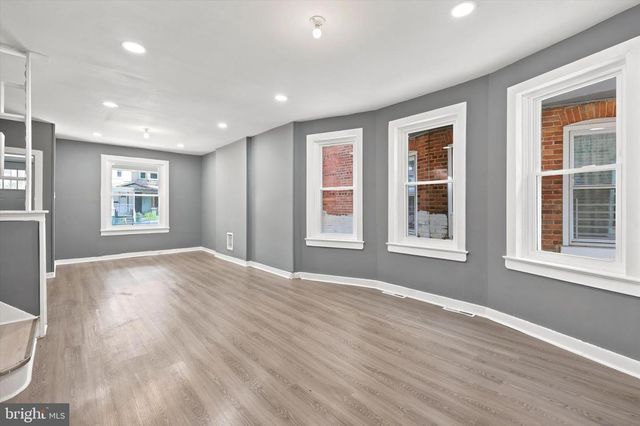 847 STUYVESANT AVE, Trenton, NJ 08618