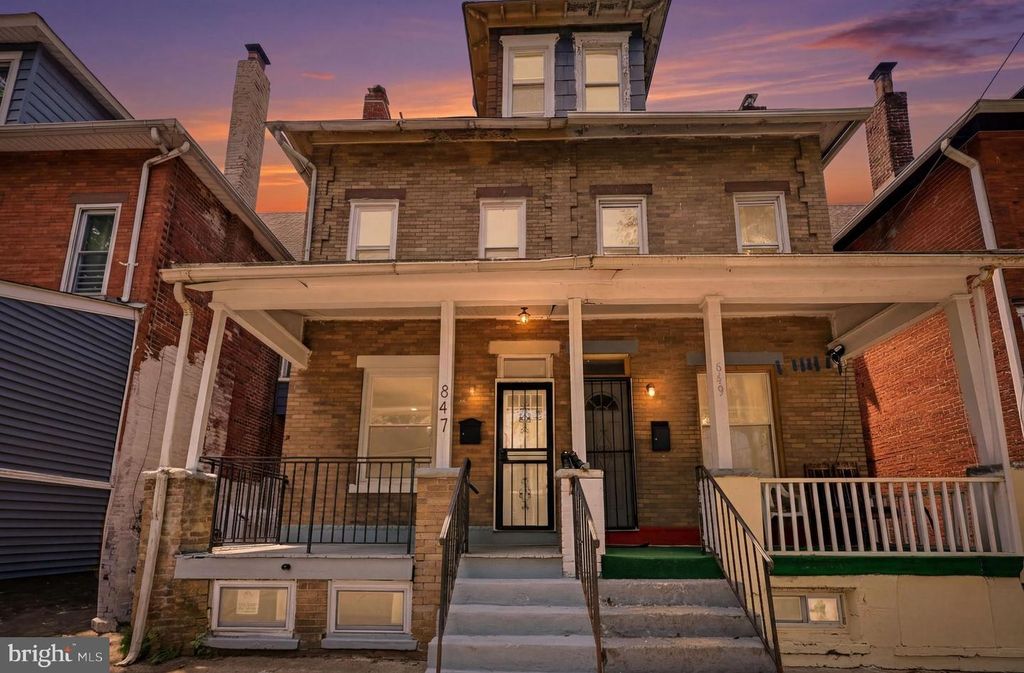 847 STUYVESANT AVE, Trenton, NJ 08618