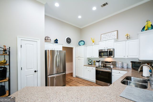 4332 CHESTERFIELD Court, Buford, GA 30518