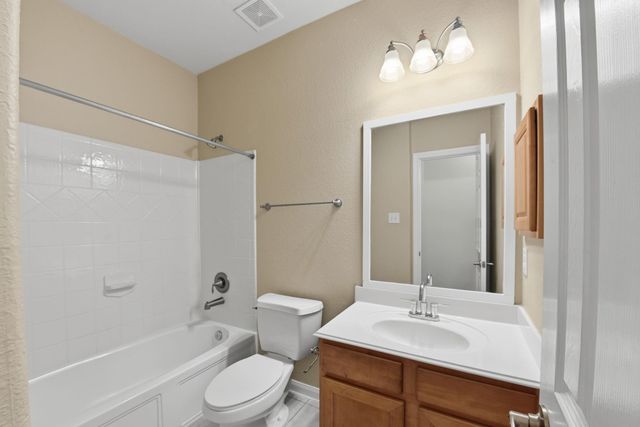 1702 Bonnyton Lane, Houston, TX 77014