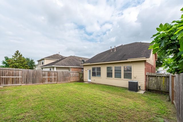 1702 Bonnyton Lane, Houston, TX 77014
