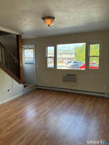 94 Canterbury Road C, Plainfield, CT 06374