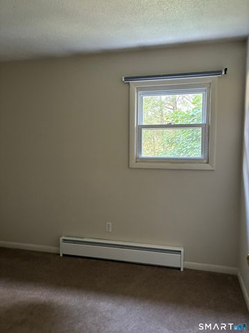 94 Canterbury Road C, Plainfield, CT 06374