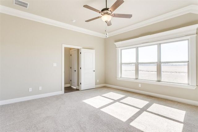 320 Oar Wood Drive, Granbury, TX 76049