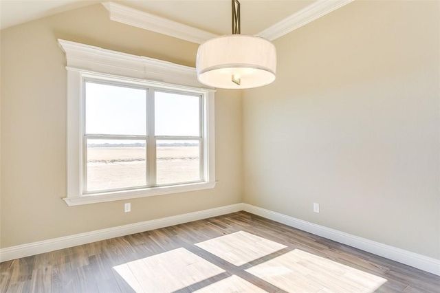 320 Oar Wood Drive, Granbury, TX 76049