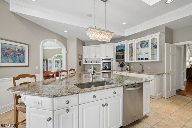 110 CHELSEA, Watchung Boro, NJ 07069