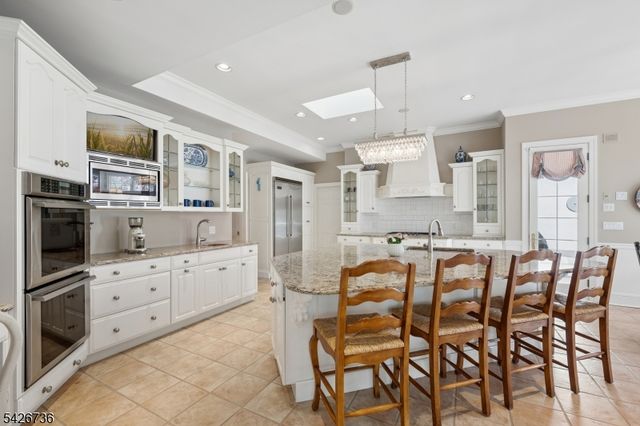110 CHELSEA, Watchung Boro, NJ 07069