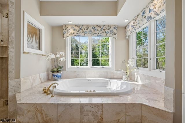 110 CHELSEA, Watchung Boro, NJ 07069
