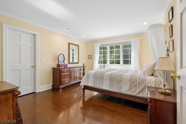 110 CHELSEA, Watchung Boro, NJ 07069