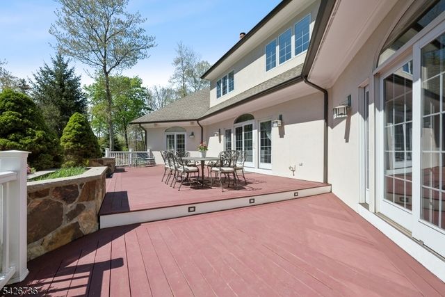 110 CHELSEA, Watchung Boro, NJ 07069